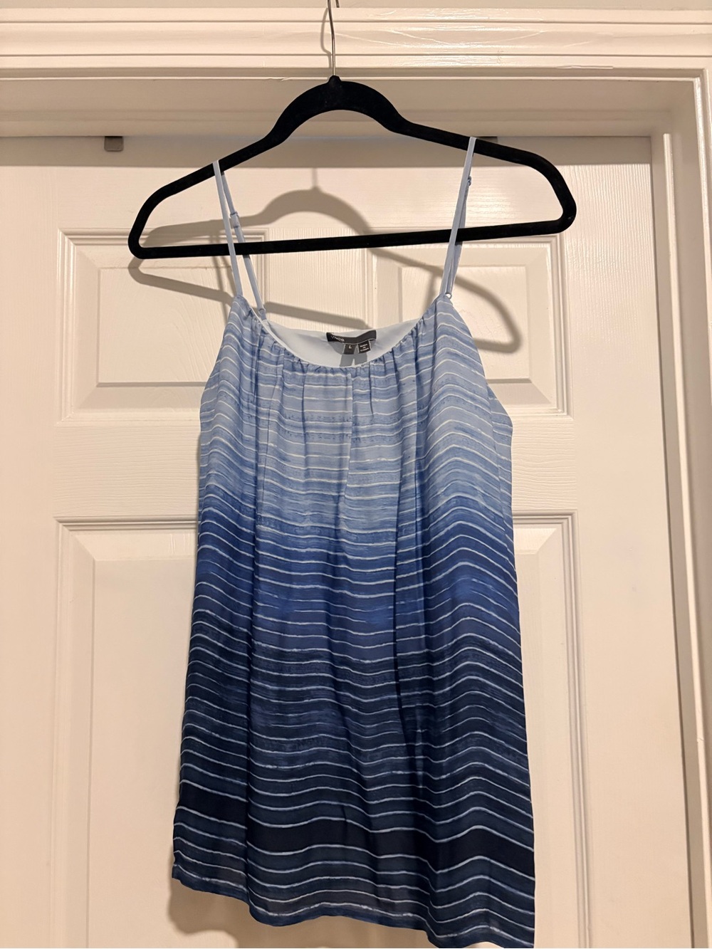 Vince 100% silk Women's Blue Ombre Striped Spaghetti Strap Tank Top
